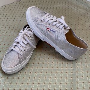 SUPERGA Low Top SNEAKERS in Silver Glitter UNISEX Women’s 8.5/Men’s 7 US